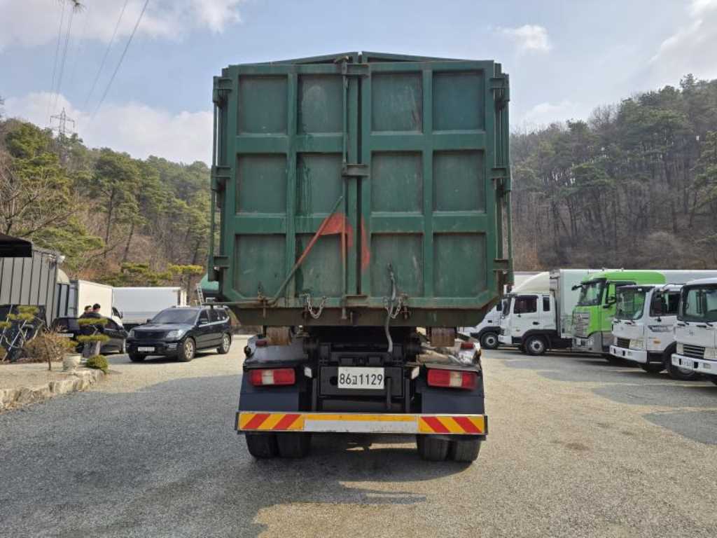 현대 트라고 24톤 원쓰리 프리미엄 암롤트럭 2020년식 주행 83,904km 중고 화물차 상세 이미지 6