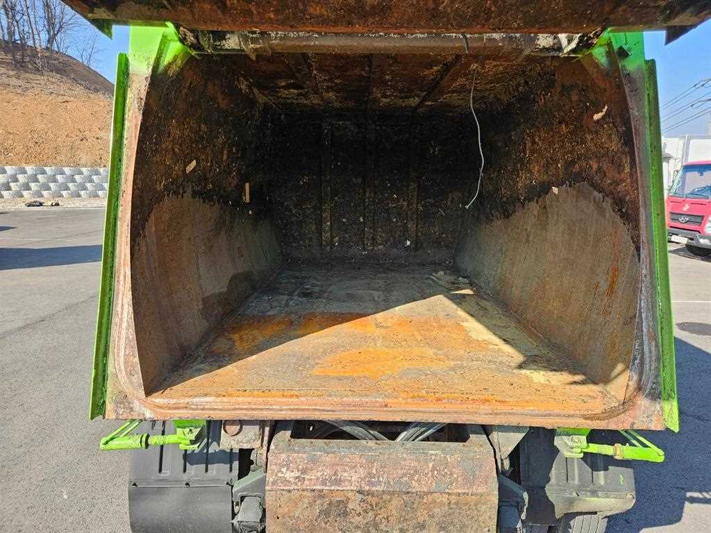 현대 3.5톤 덤프형 압착진개차 2019년식 주행 291,989km 중고 화물차 상세 이미지 15