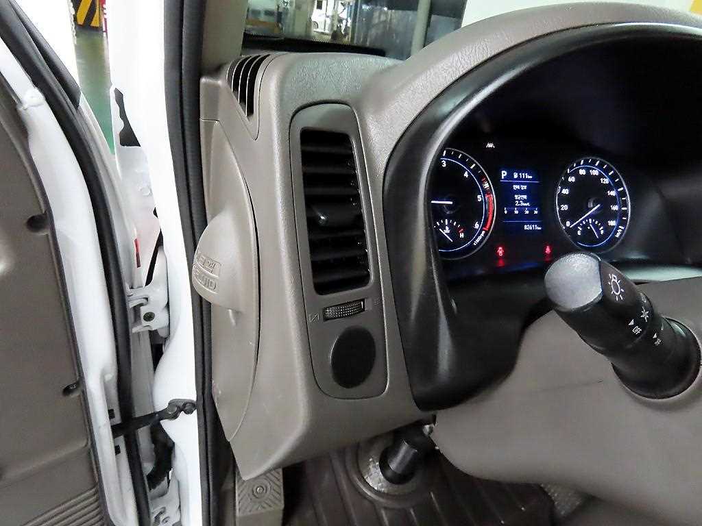 현대 포터2 1톤 카고 오토 2023년형 주행 82,527km 중고 트럭 상세 이미지 11