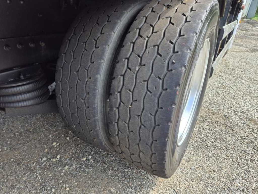 현대 엑시언트 9.5톤 히아브 13500XG 집게차 2020년식 주행 337,605km 중고 화물차 상세 이미지 11