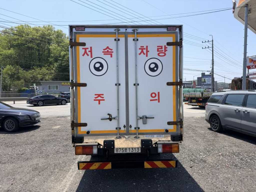 2.5톤 냉동탑 2023년식 주행 332,710km 중고 화물차 상세 이미지 5