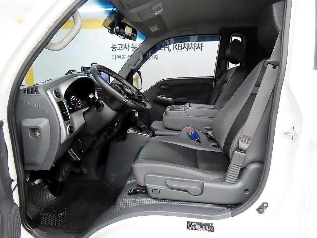 기아 봉고3 LPG 1톤 저상내장탑 오토 2024년형 주행 28,818km 중고 트럭 상세 이미지 5