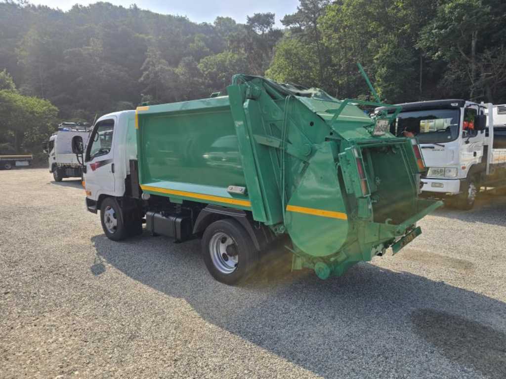 현대 마이티 큐티 2톤 압착진개차 2014년식 주행 175,679km 중고 화물차 상세 이미지 3