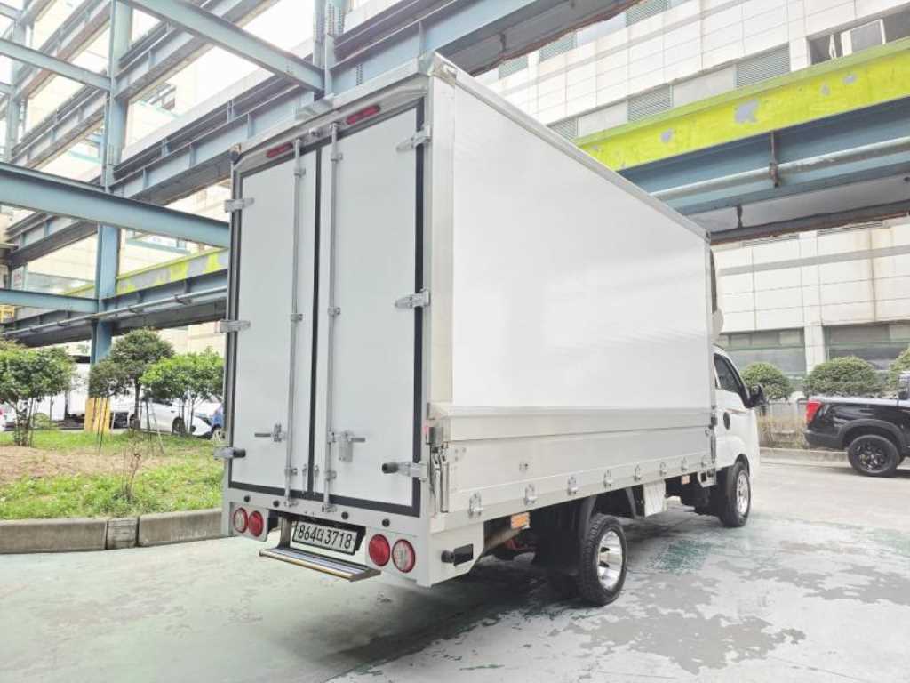 기아 봉고3 1톤 LPG 전동식 윙바디 2024년식 주행 132,036km 중고 화물차 상세 이미지 7