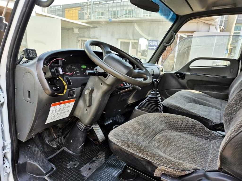 현대 마이티 2.5톤 더블캡 카고크레인 2005년식 주행 153,988km 중고 화물차 상세 이미지 7