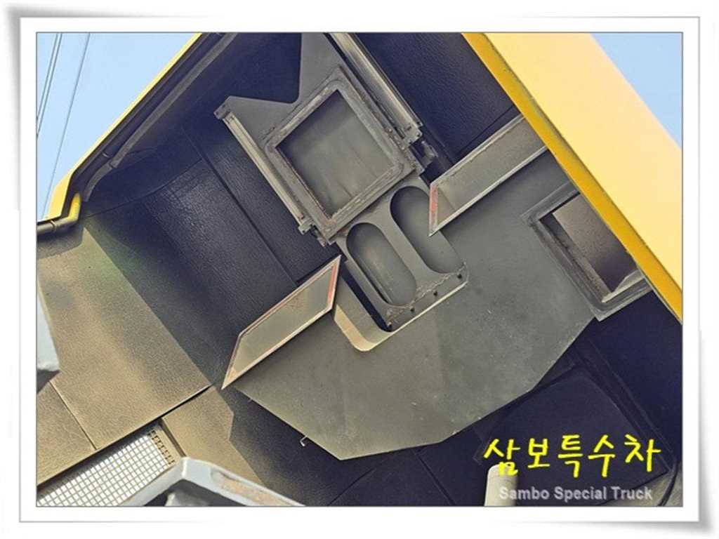 현대 8.5톤 신정 노면청소차 2015년식 중고 화물차 그 밖에 2015-02 주행 90,021km 상세 이미지 19