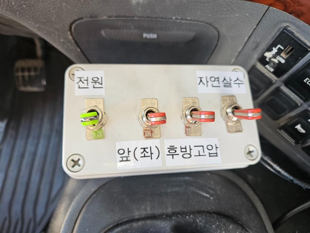 현대 기타액체운반 16톤 스텐탱크 살수차 2012년식 주행 515,176km 중고 화물차 상세 이미지 17
