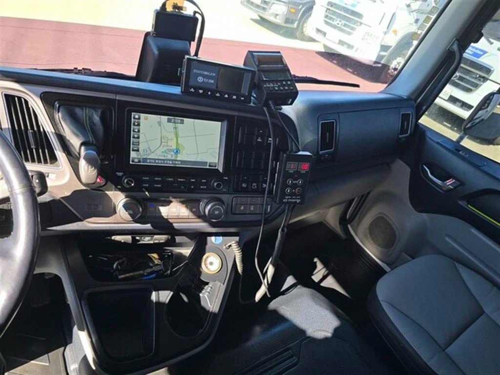 현대 파비스 6.5톤 후축 써브냉동탑 2021년식 중고 화물차 2021-08 주행 363,313km 상세 이미지 12