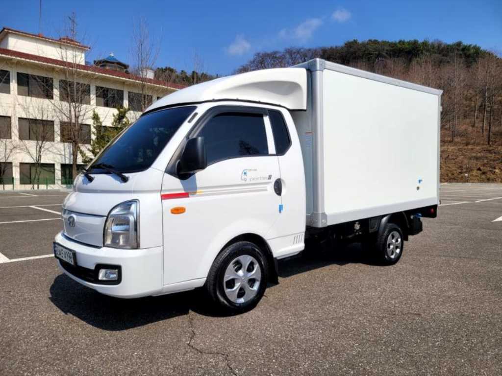현대 포터2 1톤 내장탑 슈퍼캡 초장축 2023년식 주행 133,860km 중고 화물차 상세 이미지 2