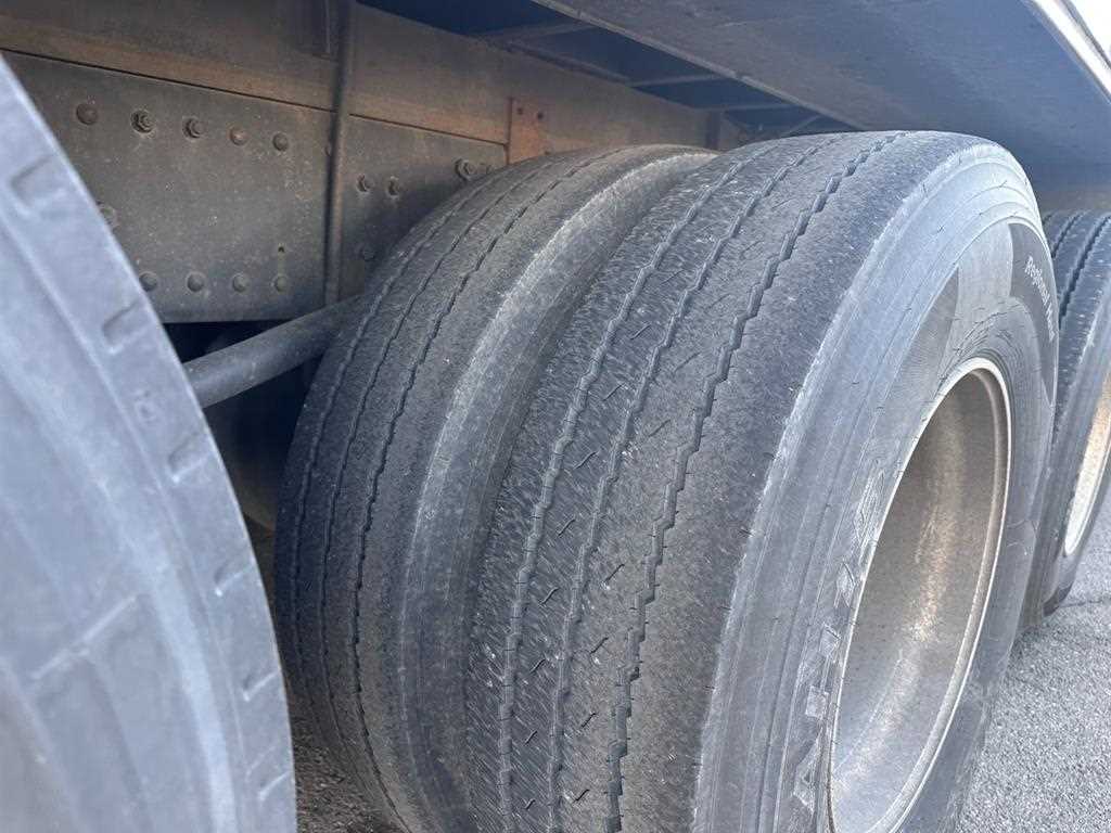현대 엑시언트 14.5톤 원쓰리 컨테이너형 냉동탑 2019년식 주행 410,873km 중고 화물차 상세 이미지 10