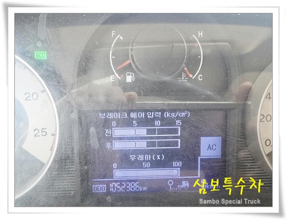 현대 트라고 25톤 롱바디 암롤트럭 2013년식 주행 1,052,374km 중고 화물차 상세 이미지 4