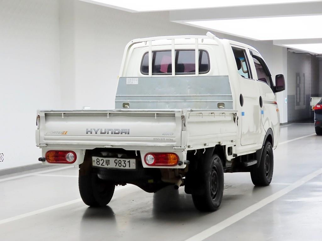 현대 포터2 4WD 1톤 더블캡 장축 카고 2014년식 주행 104,000km 중고 화물차 상세 이미지 4