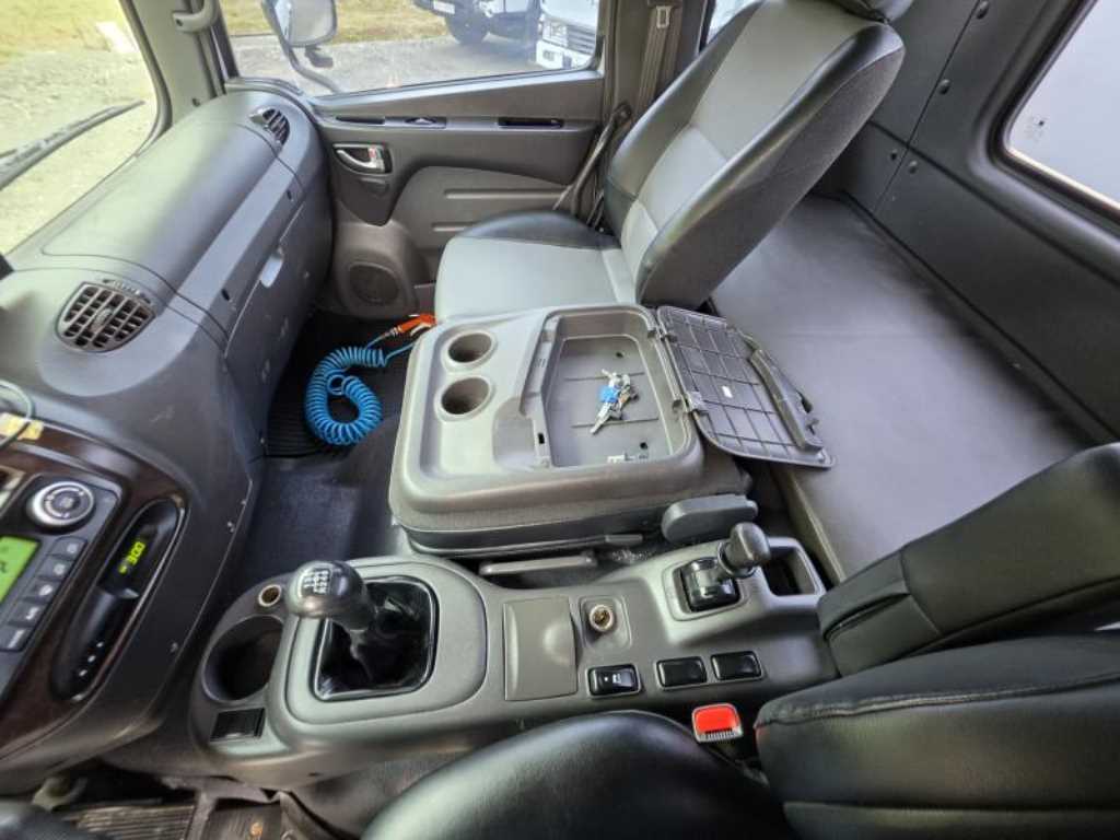 현대 메가트럭 4.5톤 5KL 경유 탱크로리 2019년식 주행 171,899km 중고 화물차 홈/탱크로리 상세 이미지 19