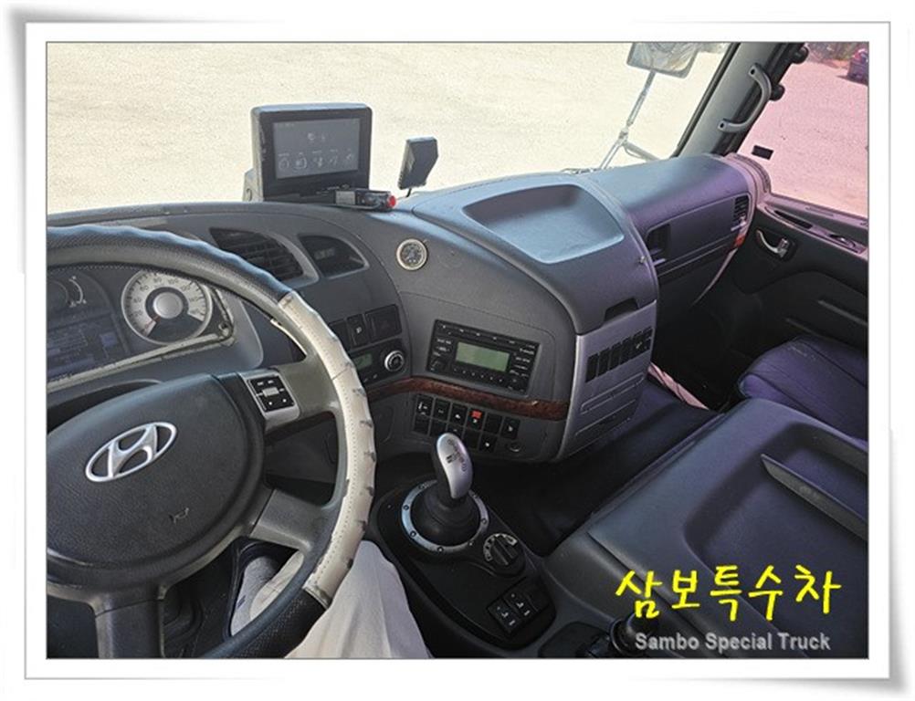 현대 트라고 25톤 롱바디 암롤트럭 2013년식 주행 1,052,374km 중고 화물차 상세 이미지 5