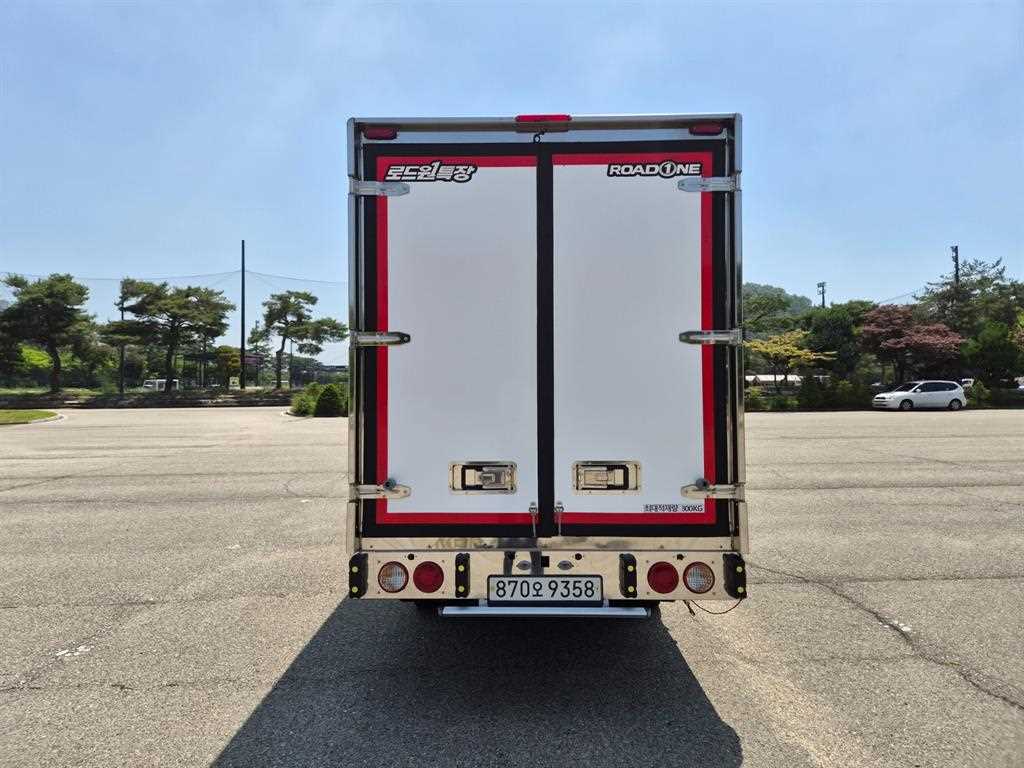 기아 더뉴봉고3 1톤 하이냉동탑 킹캡 초장축 2022년식 주행 240,000km 중고 화물차 상세 이미지 10