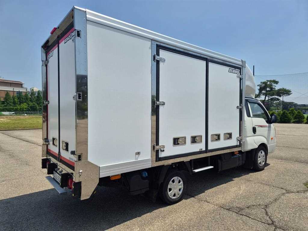 기아 더뉴봉고3 1톤 하이냉동탑 킹캡 초장축 2022년식 주행 240,000km 중고 화물차 상세 이미지 5