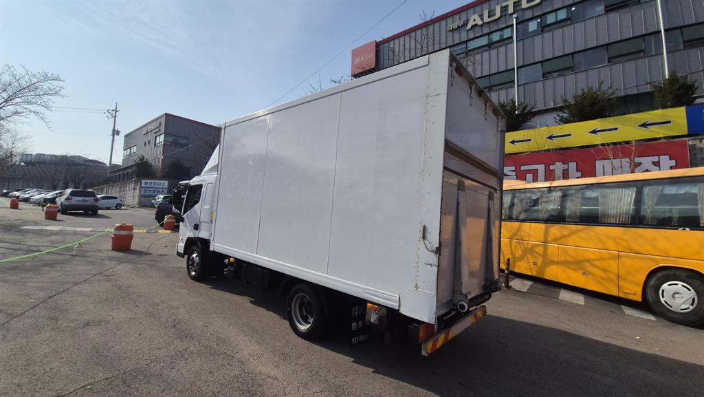 2.5톤 익스하이 내장탑 파워게이트 2019년식 주행 227,600km 중고 화물차 익스탑 상세 이미지 19