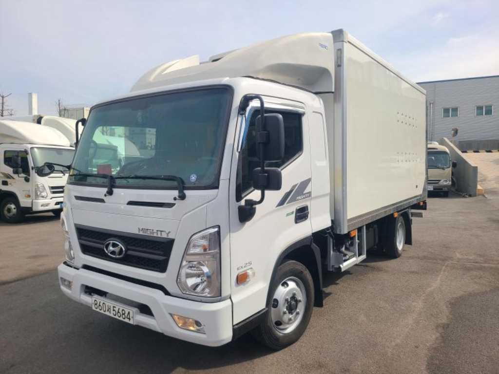 2.5톤 매립형 냉동탑 리프트장착 2018년식 주행 234,521km 중고 화물차 대표 이미지