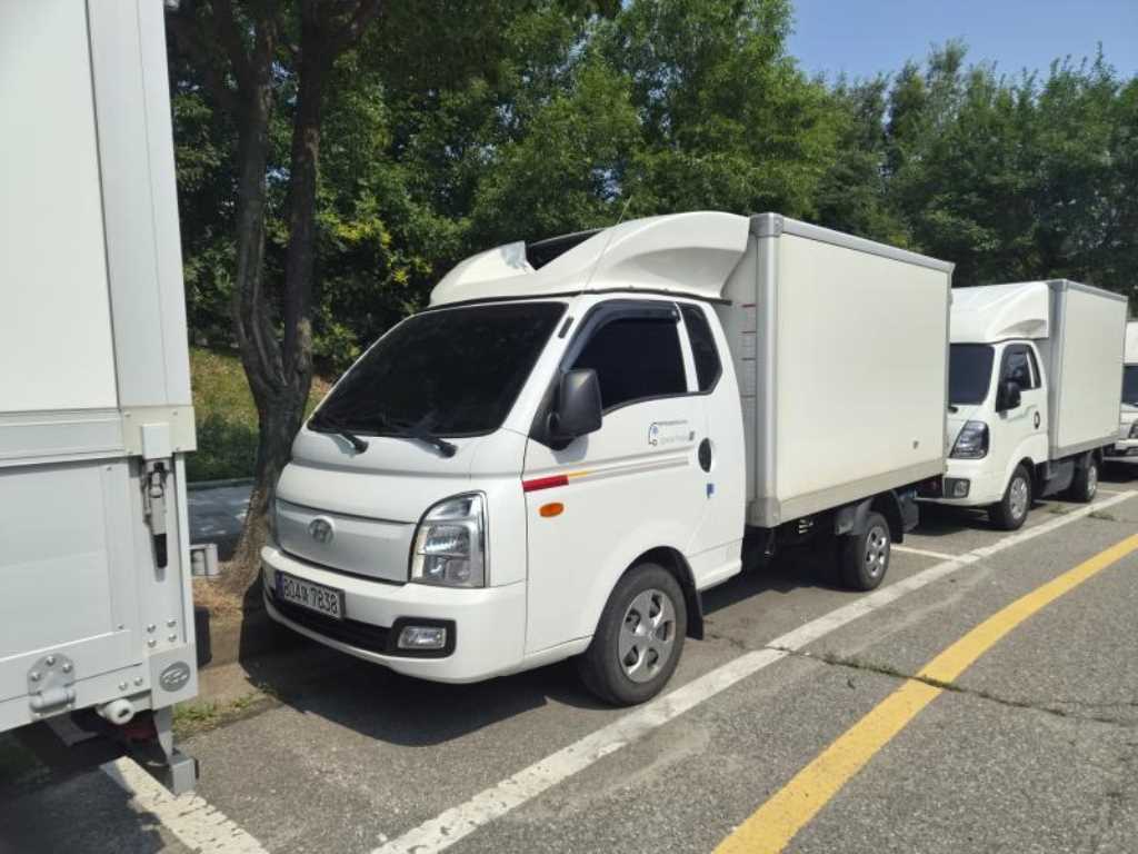현대 포터2 1톤 슈퍼캡 초장축 트윈컴프 냉동탑 2023년형 주행 47,521km 중고 화물차 대표 이미지