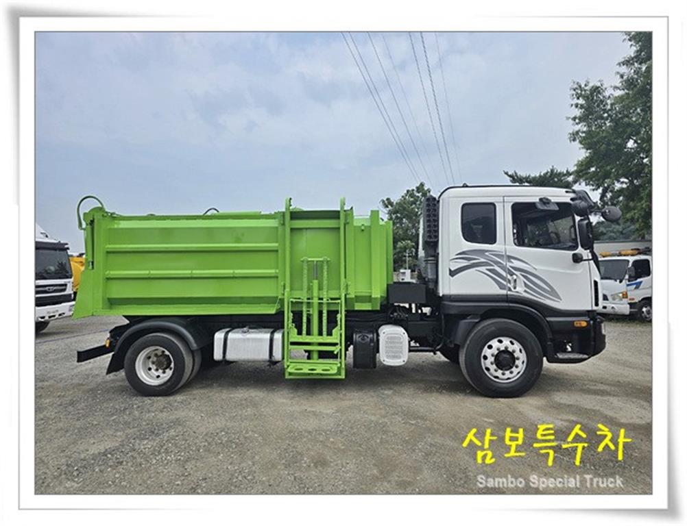 2014년식 주행 737,337km 8톤 음식물처리차량 중고 화물차 음식물차 상세 이미지 16