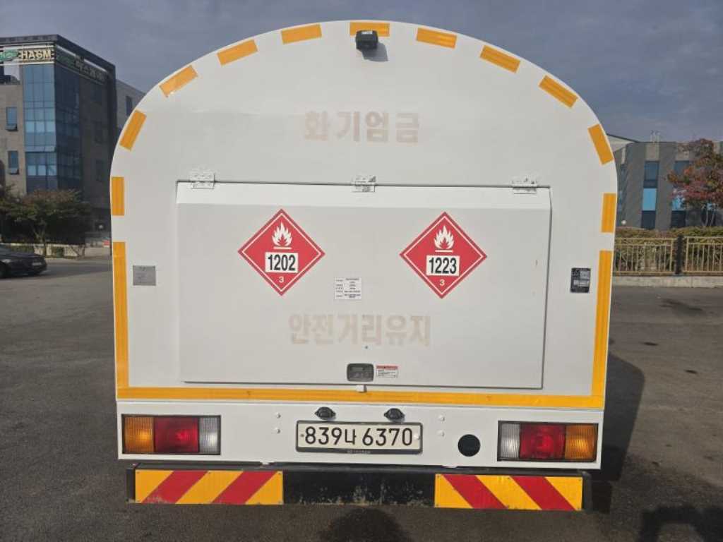 3.5톤 홈로리 탱크로리 2023년식 주행 81,660km 중고 화물차 홈/탱크로리 상세 이미지 5