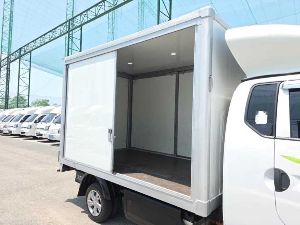 현대 포터2 EV 1톤 하이내장탑 2023년식 주행 31,624km 중고 화물차 상세 이미지 18