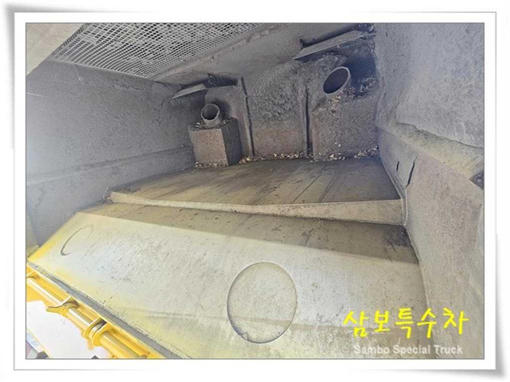 현대 8.5톤 신정 노면청소차 2015년식 중고 화물차 그 밖에 2015-02 주행 90,021km 상세 이미지 12