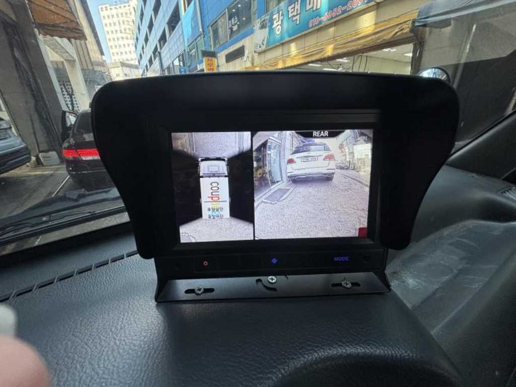 기아 봉고3 1톤 카고 2016년식 주행 111,809km 중고 화물차 상세 이미지 9