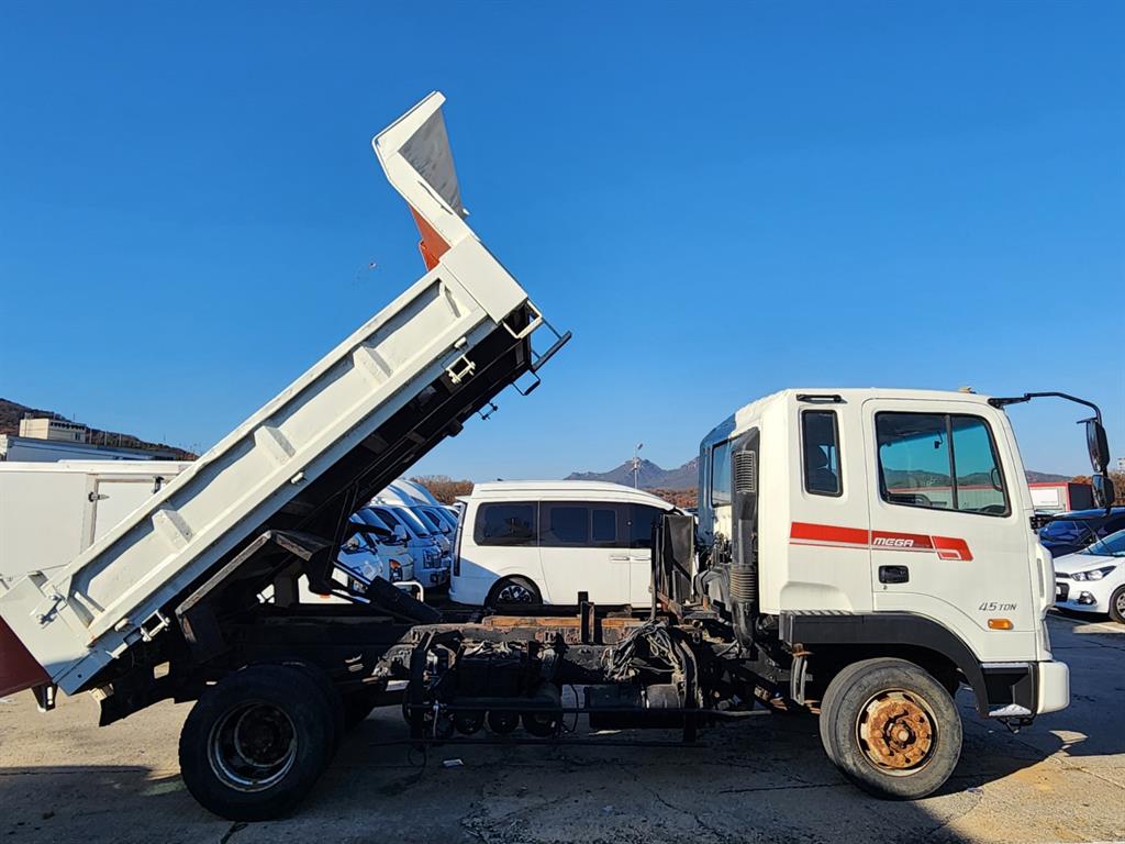 2006년식 현대 메가트럭 5톤 덤프 중고 화물차 2006-02 주행 305,000km 상세 이미지 8