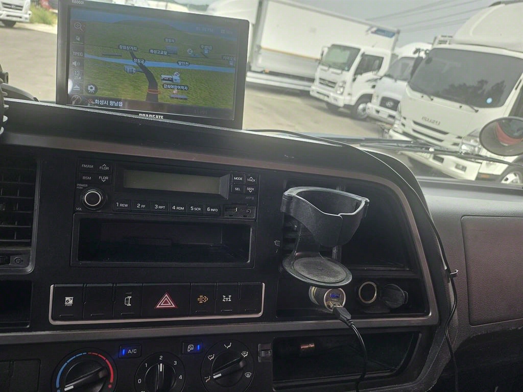 현대 올뉴마이티 3.5톤 5000리터 알루미늄 탱크로리 2017년식 주행 228,535km 중고 화물차 홈/탱크로리 상세 이미지 15