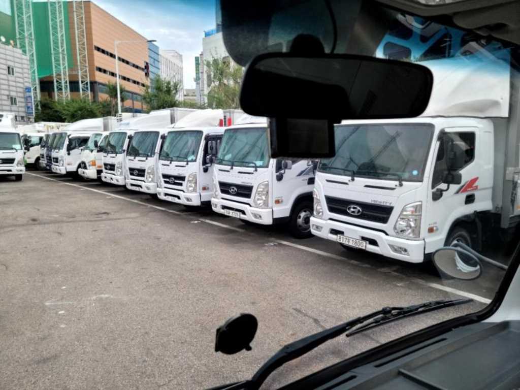 3.5톤 스텐탱크 살수차 2015년형 주행 331,040km 중고 화물차 상세 이미지 15