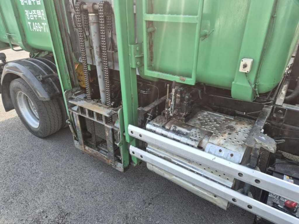 현대 5톤 음식물 수거차 2015년식 주행 160,000km 중고 화물차 음식물차 상세 이미지 10