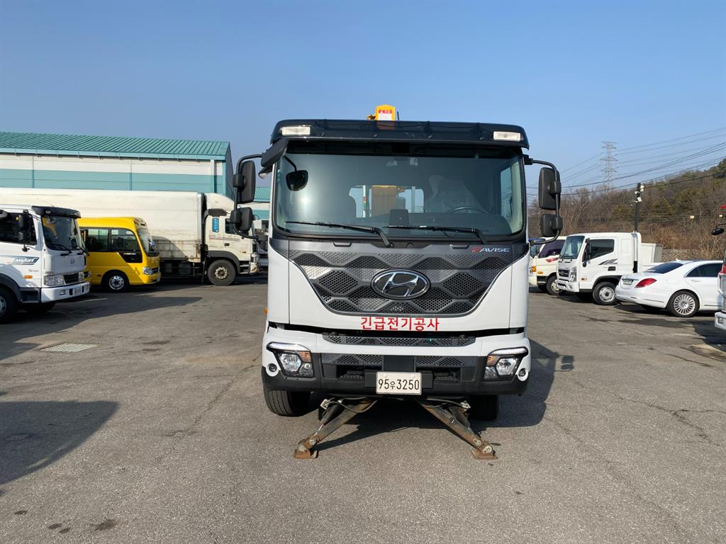 현대 파비스 5톤 수산736 카고크레인 2023년식 주행 35,690km 중고 화물차 상세 이미지 2