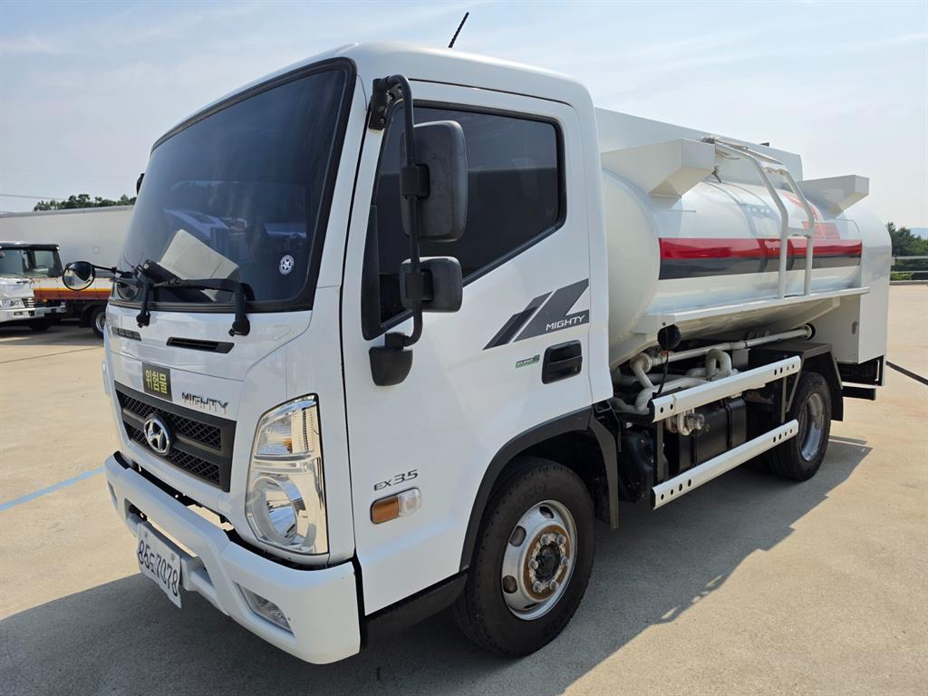 3.5톤 알루미늄 탱크로리 2017년식 주행 175,016km 중고 화물차 홈/탱크로리 상세 이미지 7