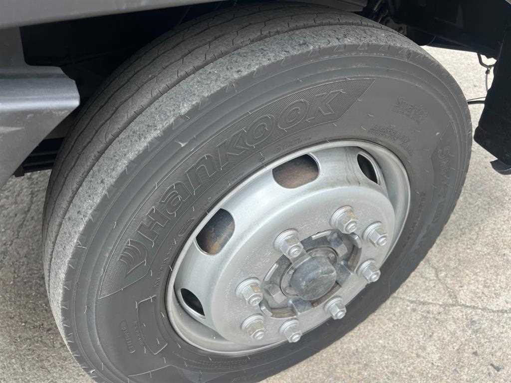 현대 메가트럭 4.5톤 셀프로더 2015년식 주행 1,147,655km 중고 화물차 상세 이미지 11