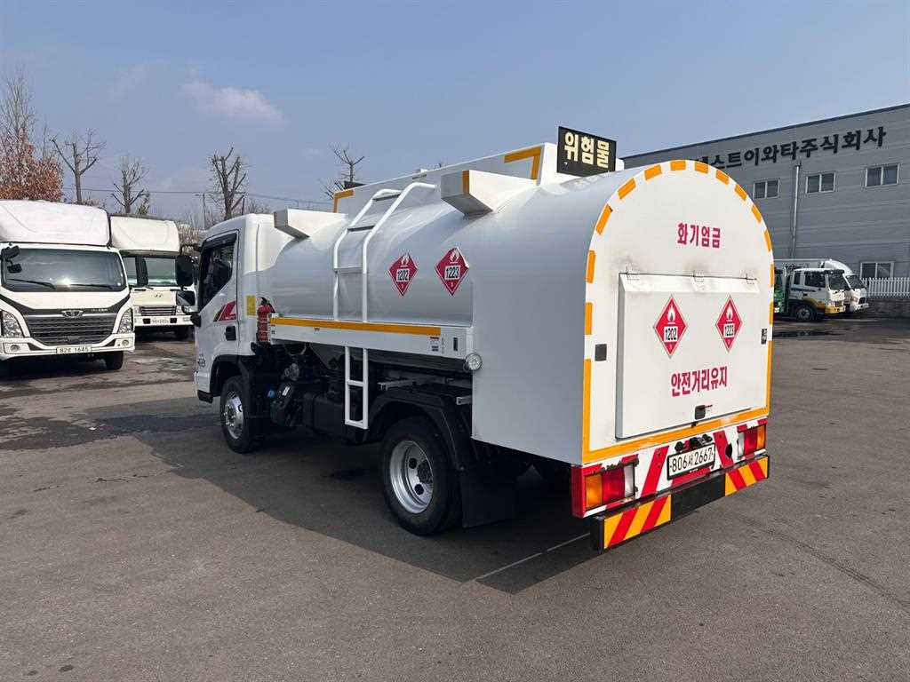 3.5톤 홈로리 탱크로리 2023년식 주행 196,442km 중고 화물차 홈/탱크로리 상세 이미지 4