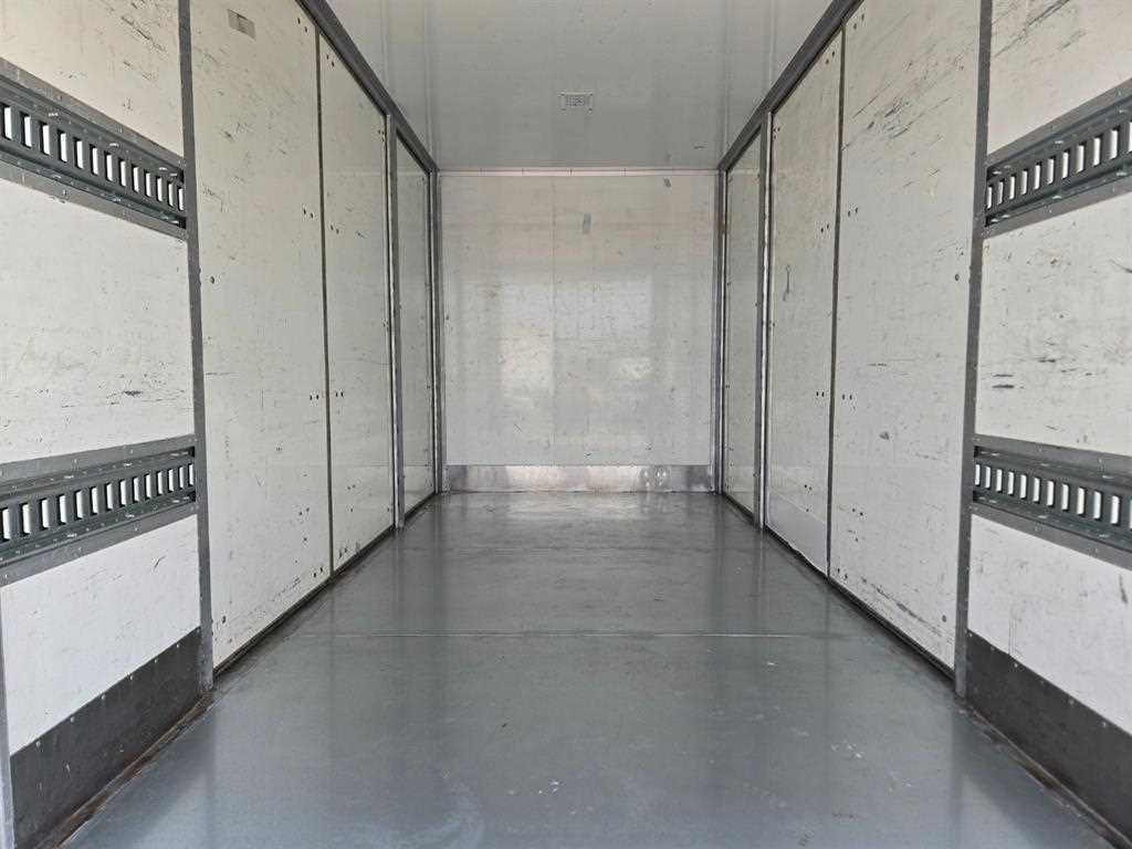 2021년식 주행 52,757km 2.5톤 익스탑 파워게이트 중고 화물차 상세 이미지 10