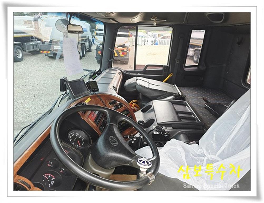현대 16톤 스텐탱크 살수차 2002년형 주행 803,348km 중고 화물차 상세 이미지 12