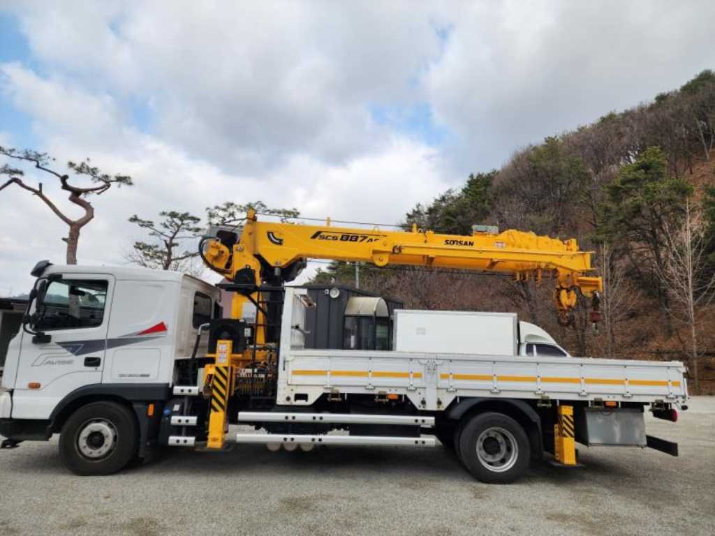 현대 파비스 5.5톤 수산 7단 카고크레인 2023년식 주행 10,269km 중고 화물차 상세 이미지 5