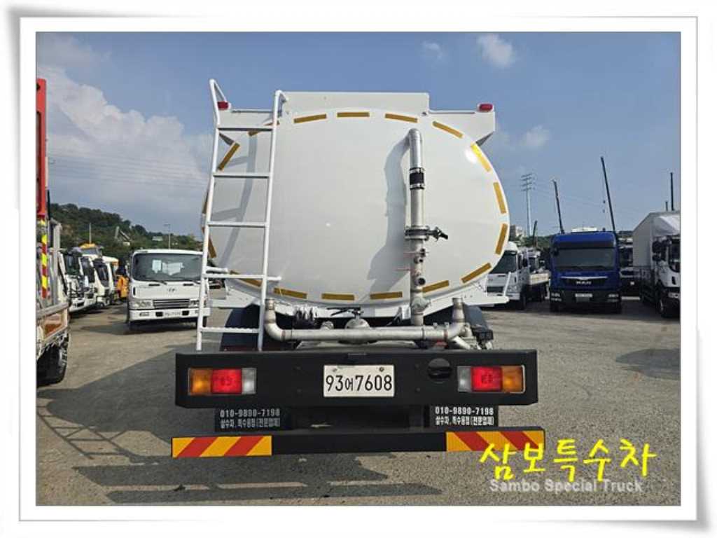 현대 16톤 알루미늄탱크 살수차 2004년식 주행 1,199,185km 중고 화물차 상세 이미지 5