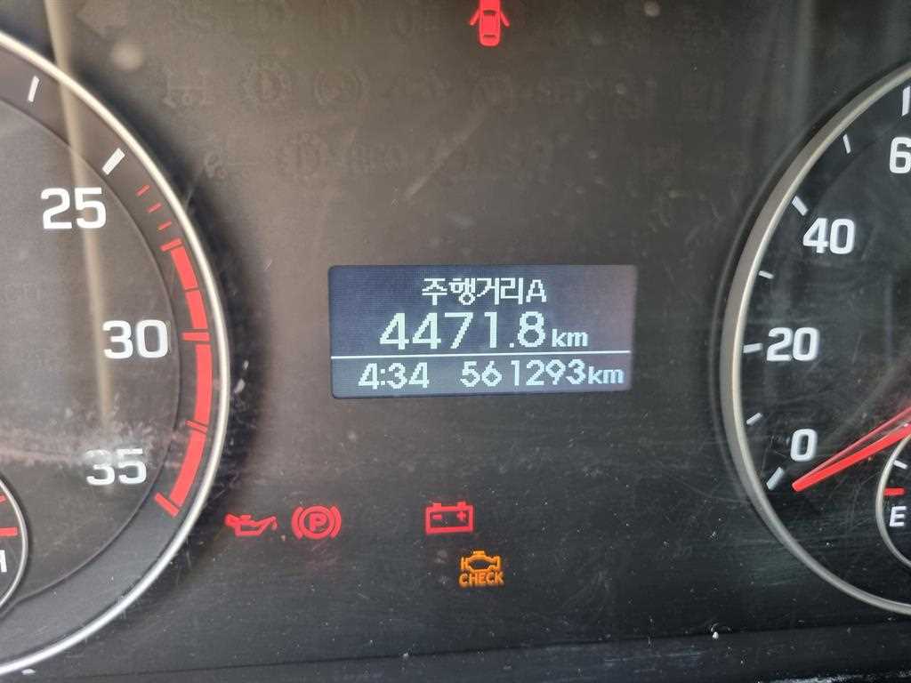 현대 올뉴마이티 2.5톤 써브냉동탑 2015년식 주행 561,253km 중고 화물차 상세 이미지 11